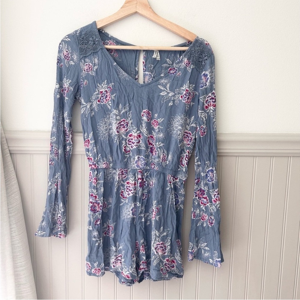 Mudd Size XS Blue Floral Long Sleeve Romper